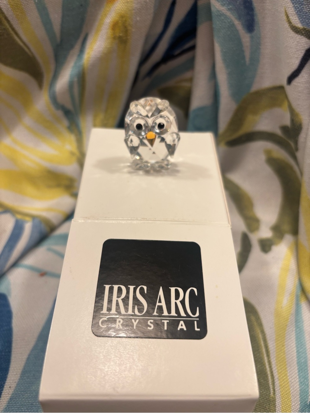 IRIS ARC Crystal Vintage Clear Owl Bird Toy with Yellow Beak
